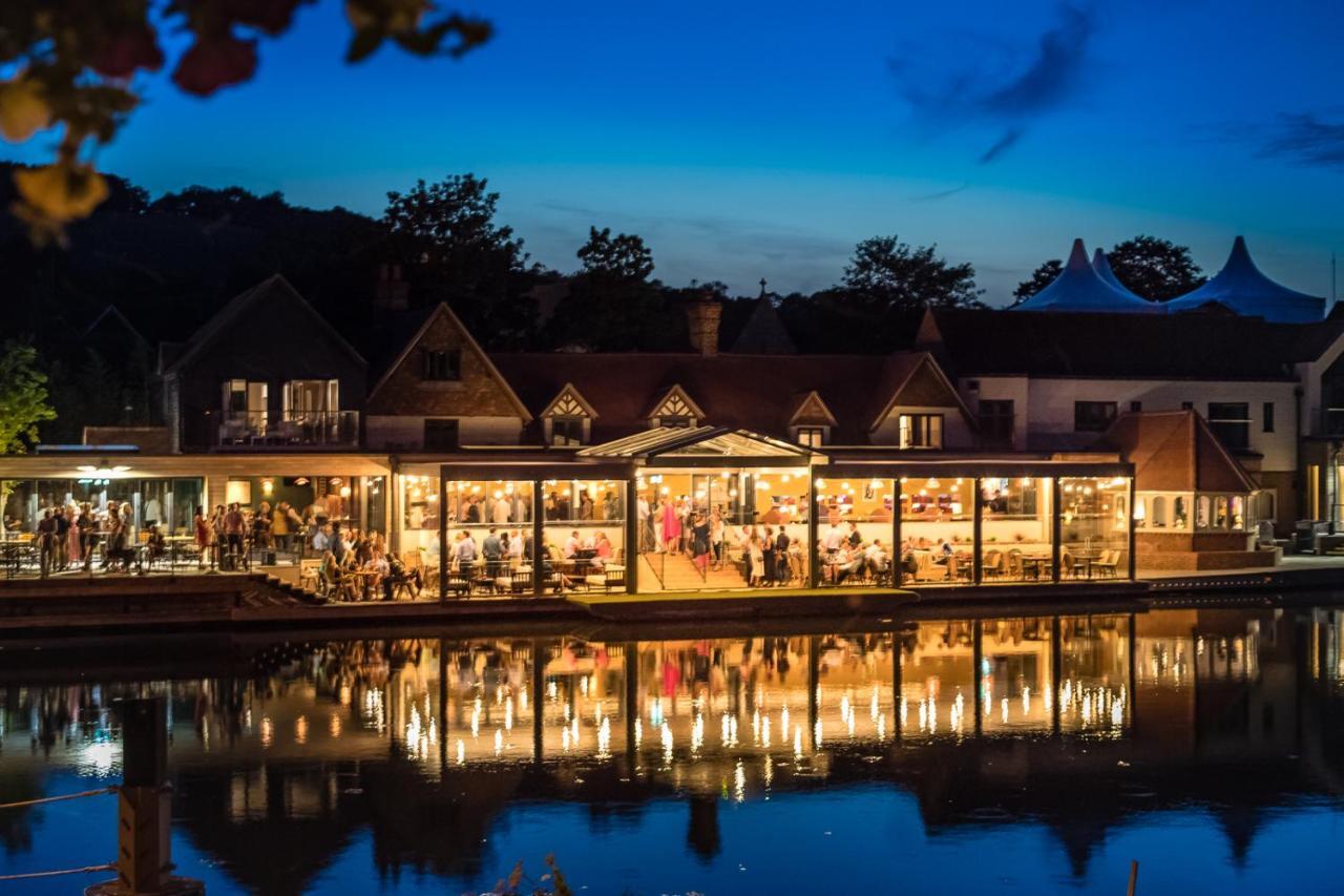 The Swan, Streatley, Berkshire Hotel Buitenkant foto