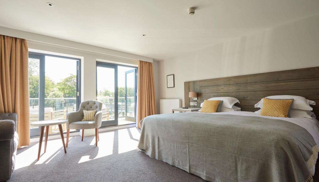 The Swan, Streatley, Berkshire Hotel Buitenkant foto
